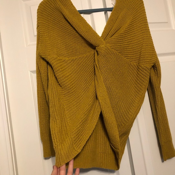 Francesca’s Mustard Sweater - Picture 2 of 5